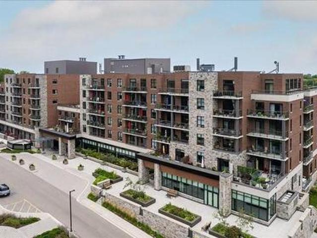 Condo for sale in Burlington, Ontario