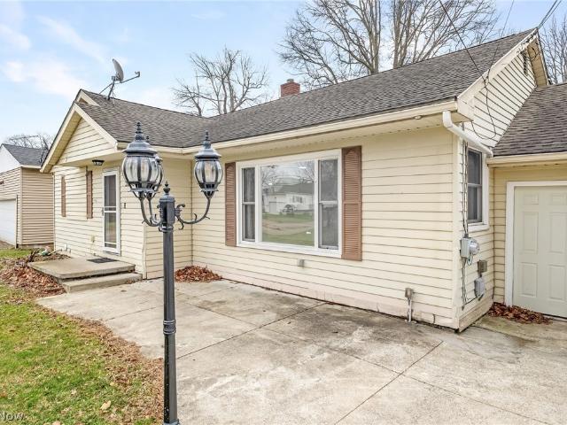 House for sale in Uniontown, Ohio