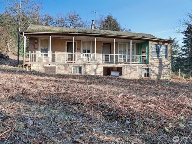 House for sale in Black Diamond, Washington