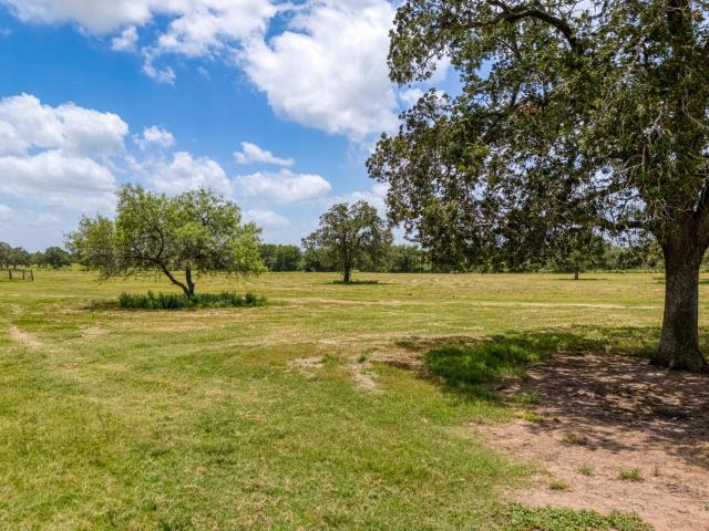 Farm for sale in Luling, Texas