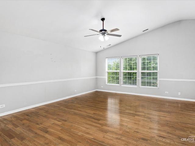 Condo for sale in Aurora, Illinois