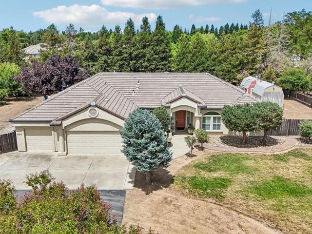 House for sale in Acampo, California