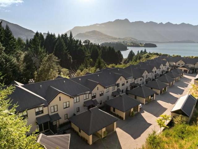 Apartment for sale in Otakou