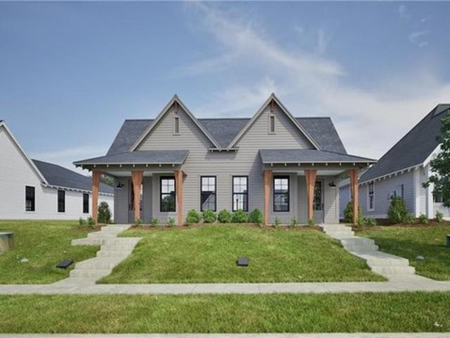Townhouse for sale in Opelika, Alabama