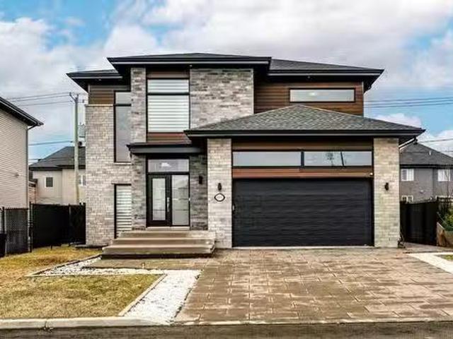 House for sale in Sainte-marthe-sur-le-lac, Quebec