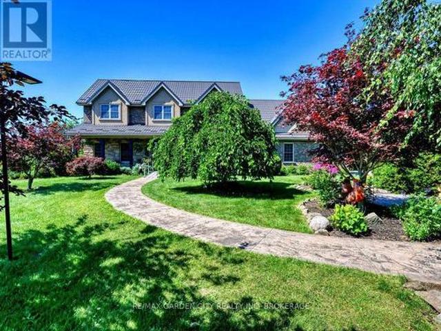Farm for sale in Niagara, Ontario