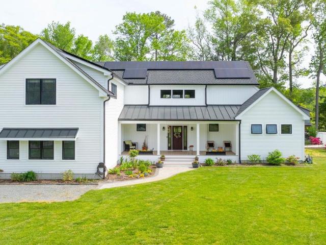 House for sale in Frankford