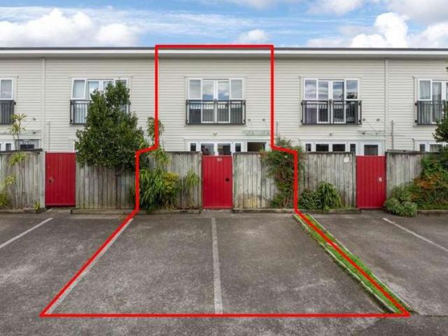 Townhouse for rent in Auckland