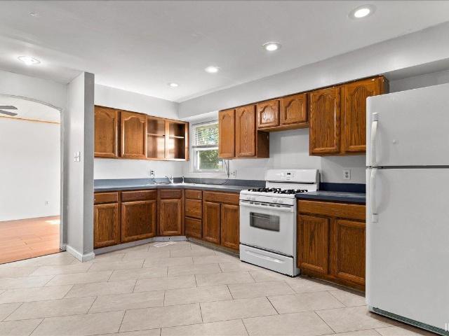 House for sale in Pelzer, Boonville