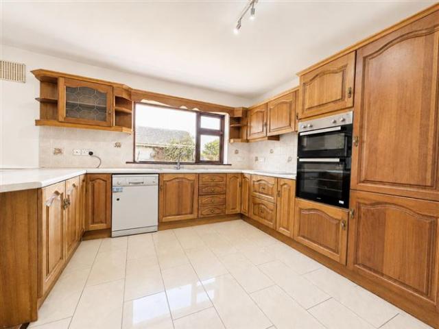 Detached House for sale in Moneygold, Connacht