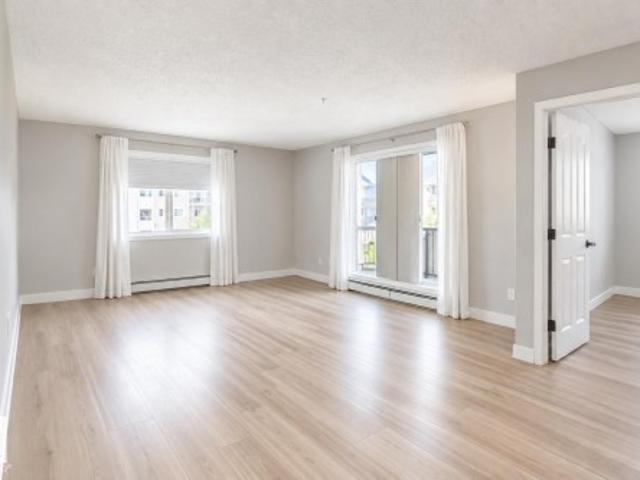 Condo for sale in Wedgewood, Alberta