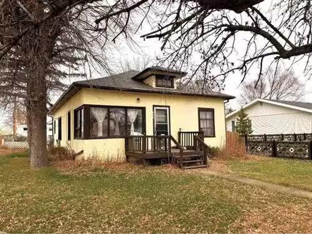 House for sale in Bow Island, Alberta