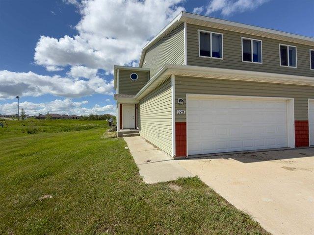 Townhouse for sale in Stanley, North Dakota