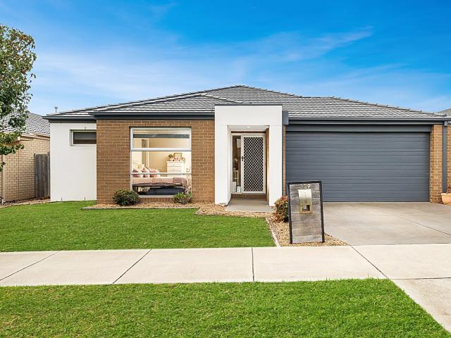 Apartment for rent in Armstrong Waters, Connewarre