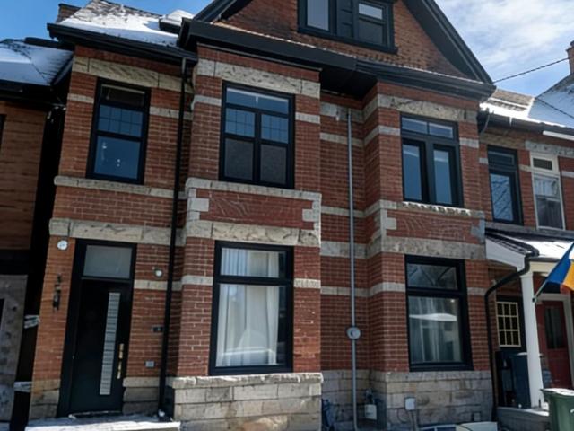 Townhouse for rent in Woburn, Ontario