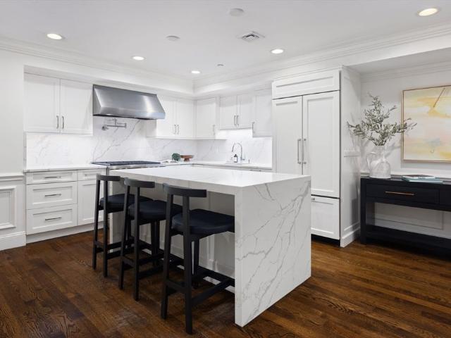 Townhouse for sale in Boston