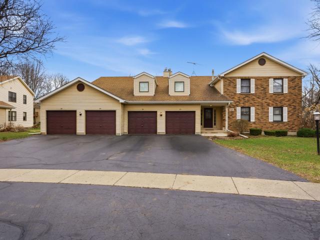 Condo for sale in Mchenry, Illinois