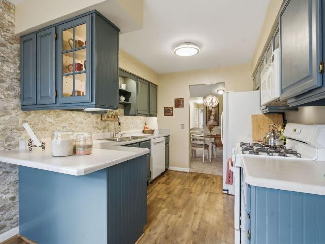 Condo for sale in Mchenry, Illinois