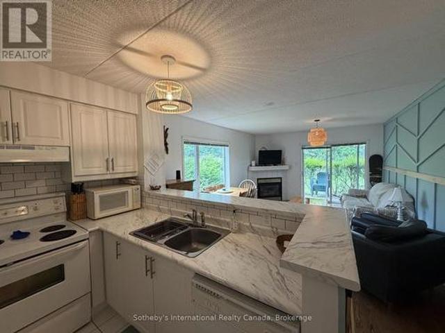 Townhouse for rent in Collingwood, Ontario
