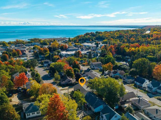 House for sale in Marquette, Marquette County