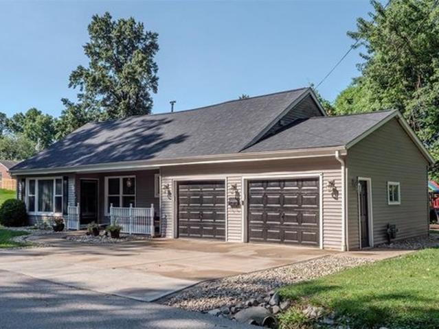 House for sale in Belleville, Illinois