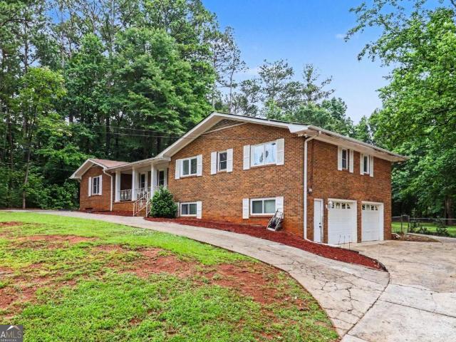 House for sale in Fayetteville, Georgia