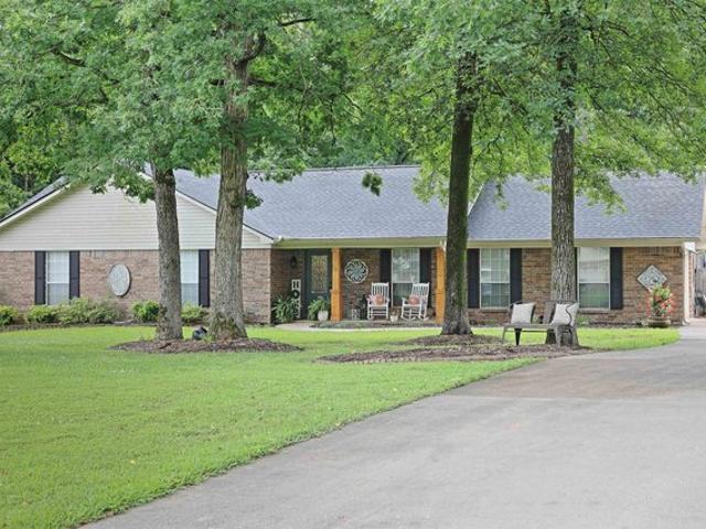 House for sale in Ark