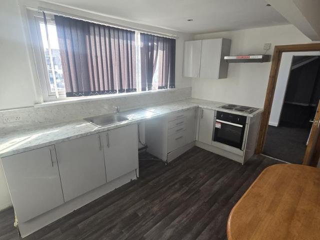 Apartment for rent in Harehills Corner, Leeds