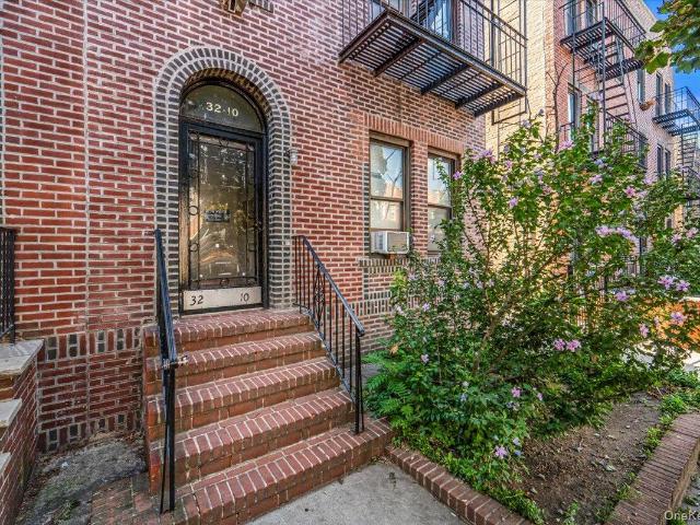 Commercial for sale in Queens, Arverne
