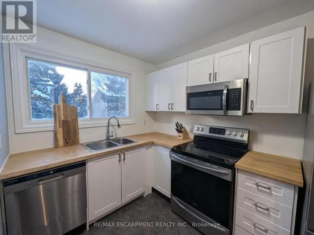 Townhouse for sale in Sheldon, Hamilton