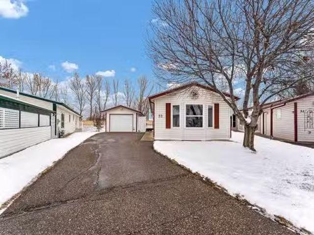 House for sale in Medicine Hat, Alberta