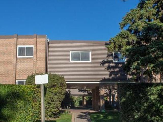 Townhouse for sale in Woburn, Ontario