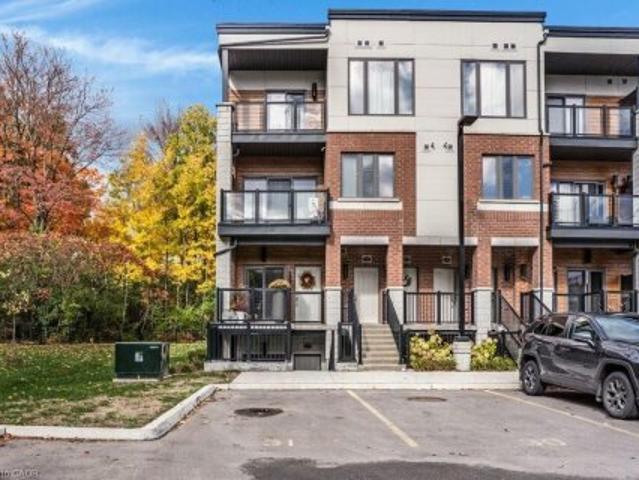 Townhouse for sale in Cambridge, Ontario