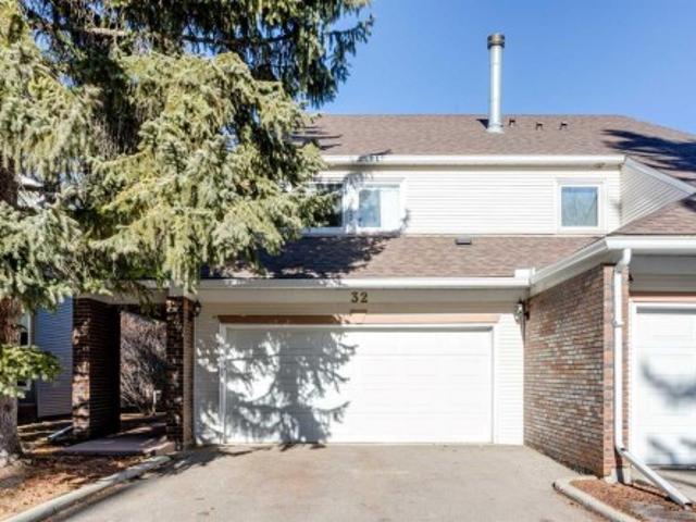 Townhouse for sale in Northwest, Alberta