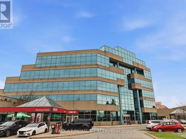 Commercial for rent in Mississauga, Ontario