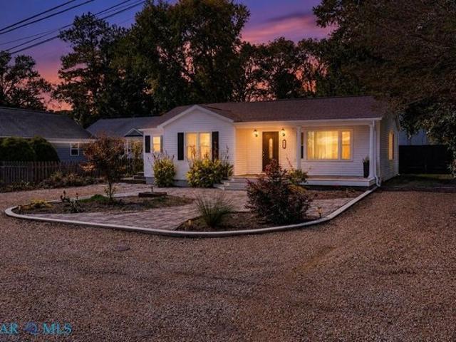 House for sale in Kilmarnock, Lancaster County