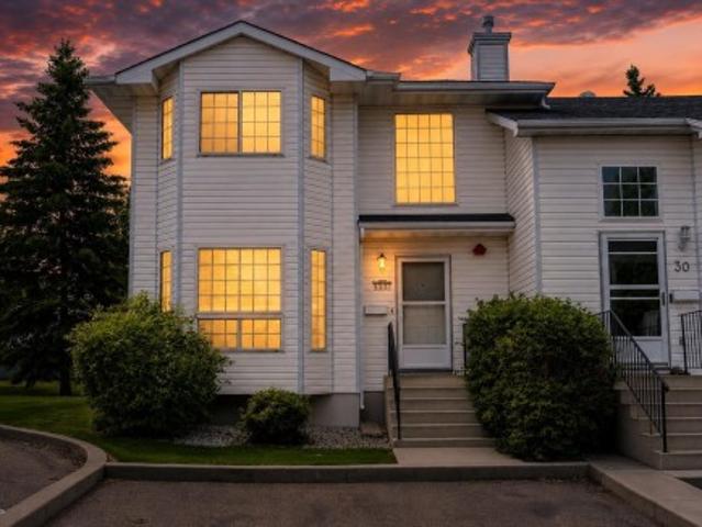 Townhouse for sale in Wedgewood, Alberta