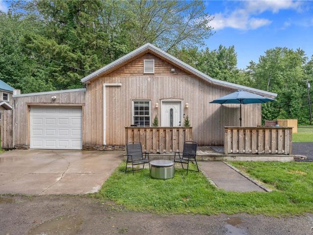 House for sale in Bernhards Bay, New York