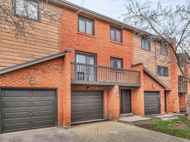 Townhouse for rent in Woburn, Ontario
