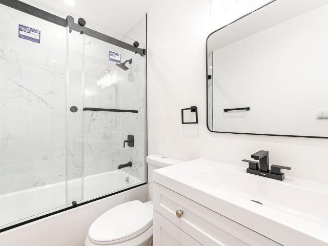 Apartment for rent in Canoga Park, California