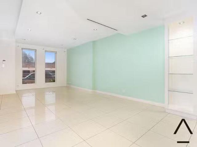 Condo for rent in Daceyville