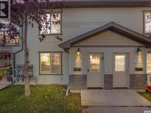Townhouse for sale in Harbour Landing, Regina