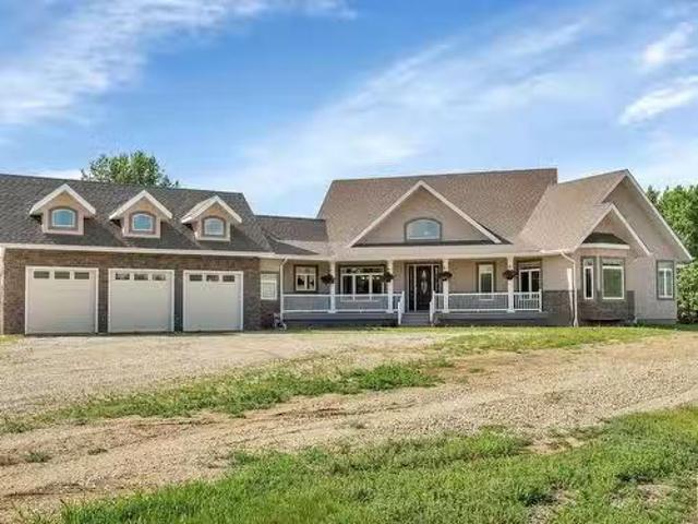 House for sale in Alberta