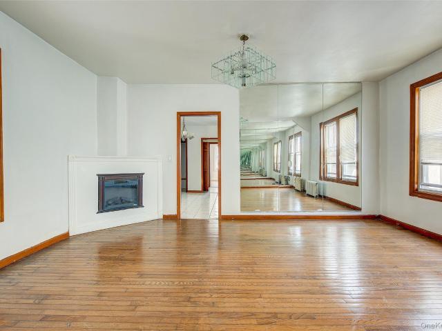 House for sale in Queens, Arverne
