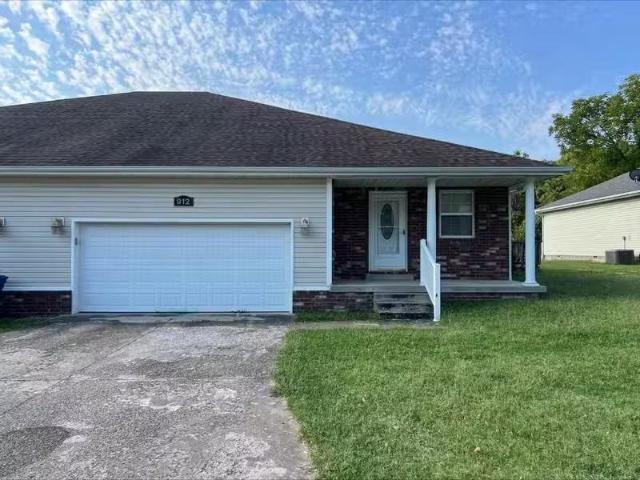 Condo for rent in Carl Junction, Missouri