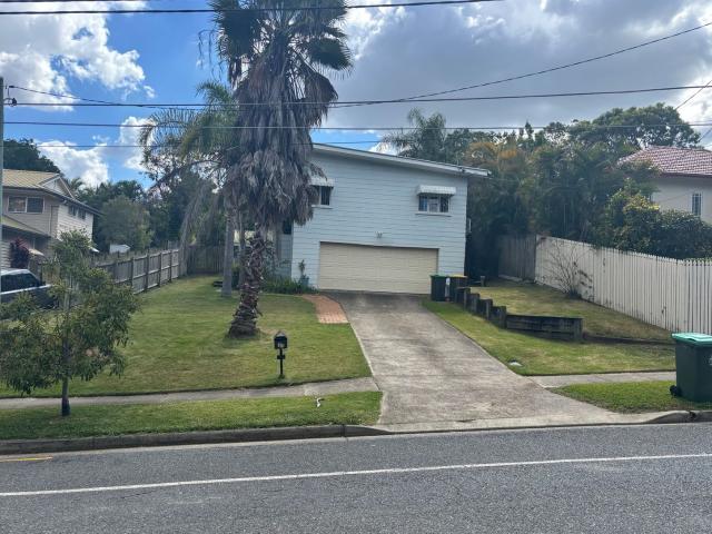 Apartment for rent in Holland Park, Greater Brisbane