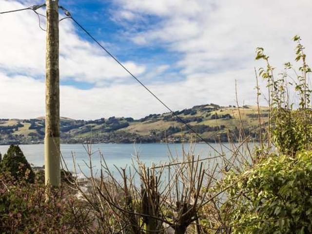 House for sale in Otakou