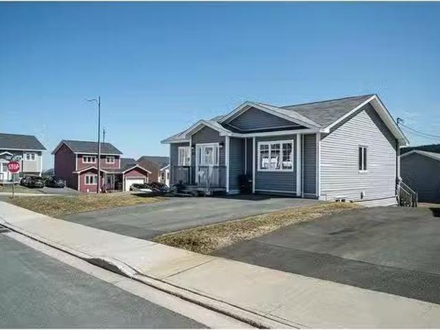 House for sale in Foxtrap, Newfoundland And Labrador