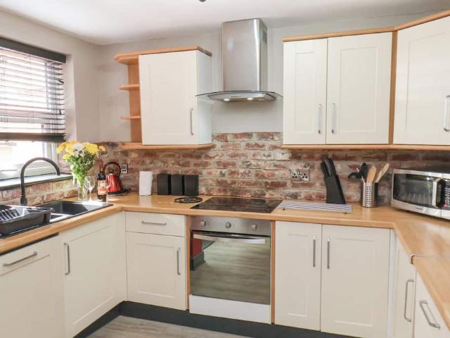 House for rent in Buckland End, Birmingham
