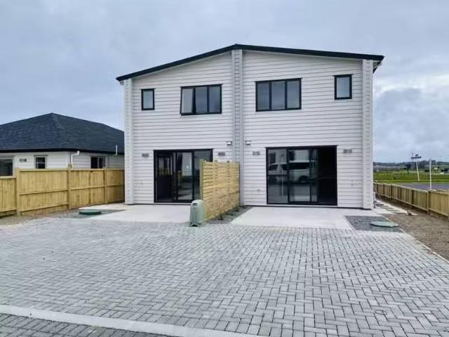 House for sale in Awhitu